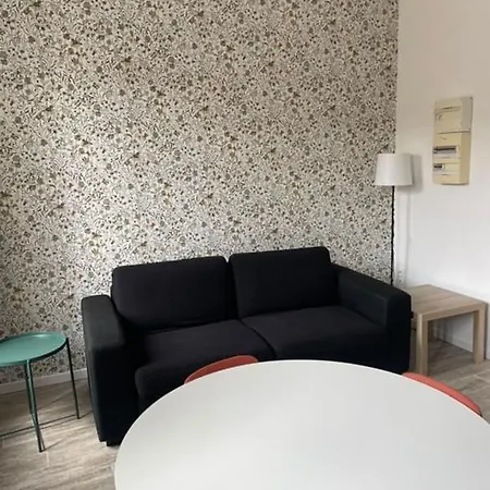 Les Halles D'isa Et Thomas Narbona