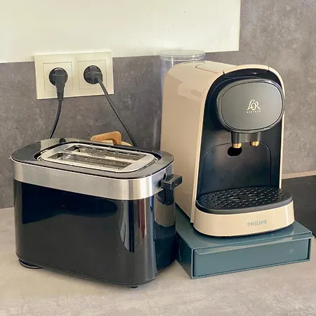 Les Halles D'isa Et Thomas